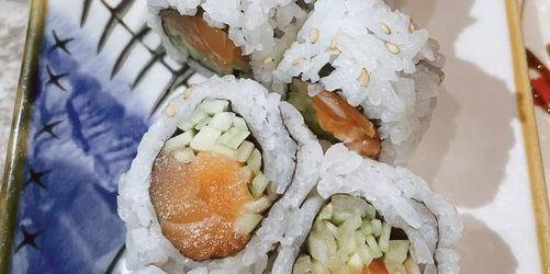 Salmon Cucumber Roll