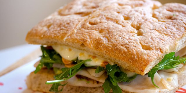 Koukla Sandwich