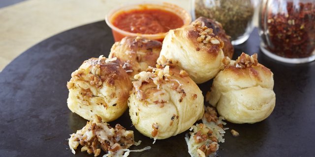 Garlic Knots