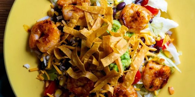 Southwestern Shrimp Salad Bowl