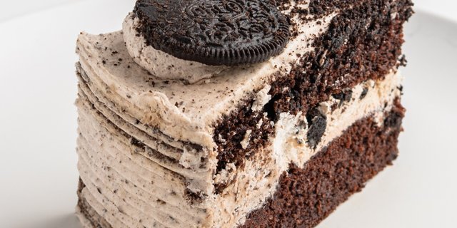 Vegan Oreo Cake