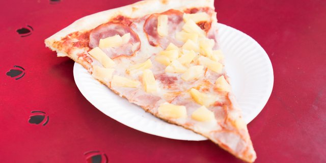 Gluten-Free Hawaiian Classic Pizza