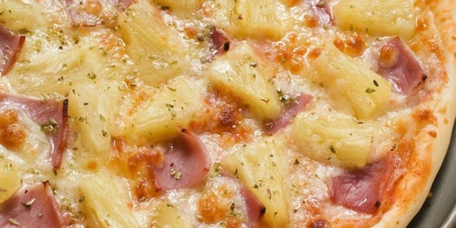 Hawaiian Pizza