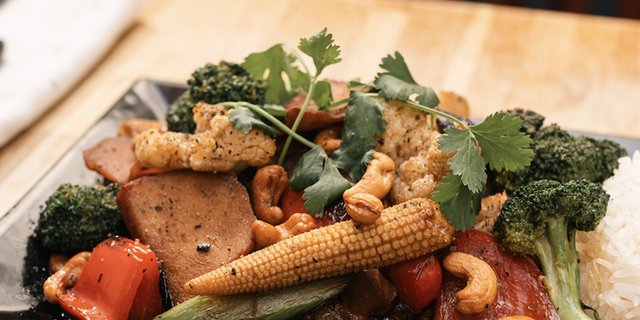 Cashew Chicken