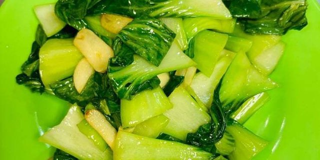Stir-Fried Bok Choy w/ Fresh Garlic Tray