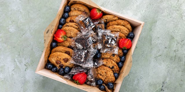 Cookie & Brownie Platter