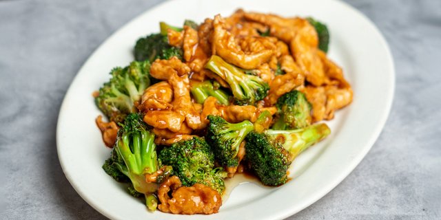 Chicken w/ Broccoli
