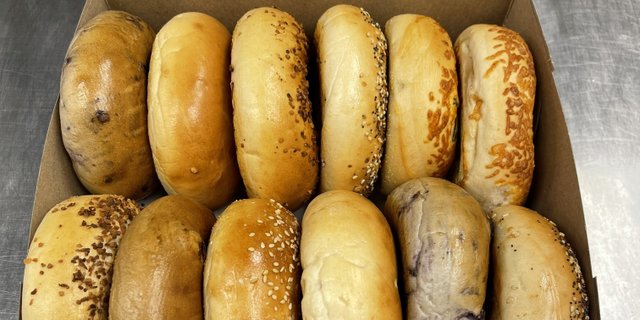 Assorted Bagels Dozen