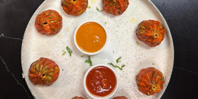 Tandoori Veg Momo Tray