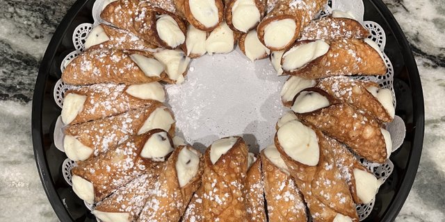 Mini Cannoli Platter