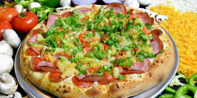 The Maui Pizza