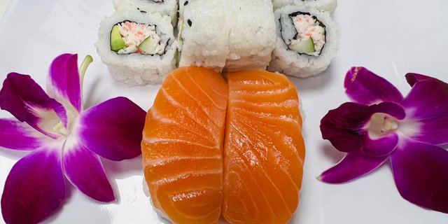 Tokyo California Roll Combo
