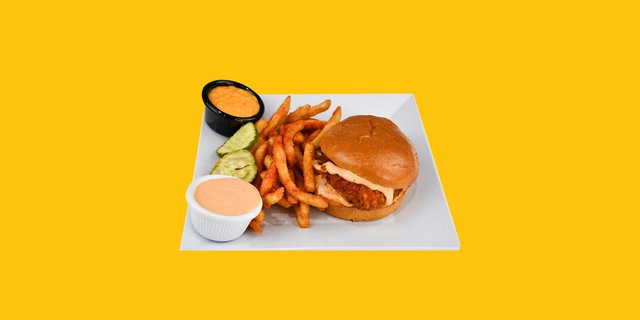 Chicen Sando w/ Fries