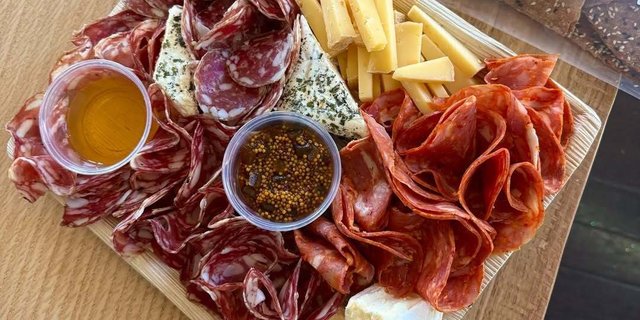 Large Cheese & Charcuterie Platter