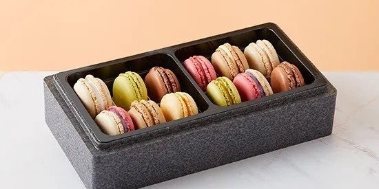 Box of 12 Gelato Macarons