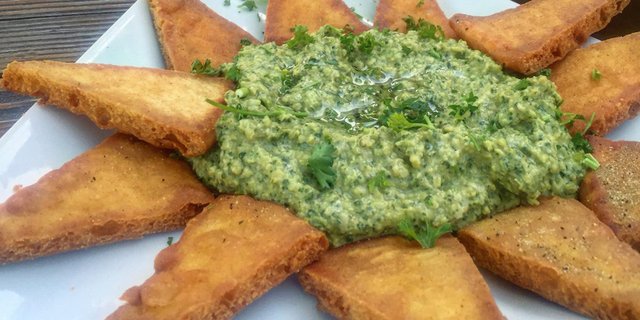 Pita Chips & Dip