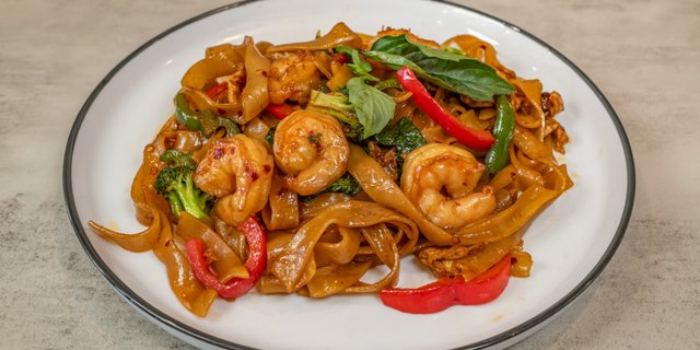Drunken Noodles (Pad Kee-Mao)