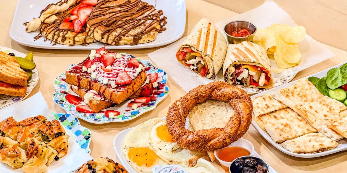 Mumu's Cafe & Pastry