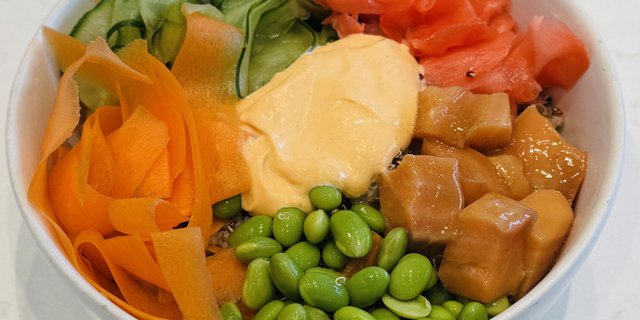 Salmon Poke Bowl Salad