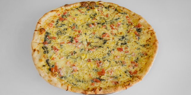 Garden Pesto Pizza