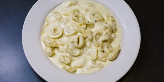 Tortellini Alfredo