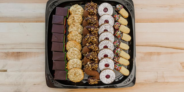 Lou's Dessert Platter