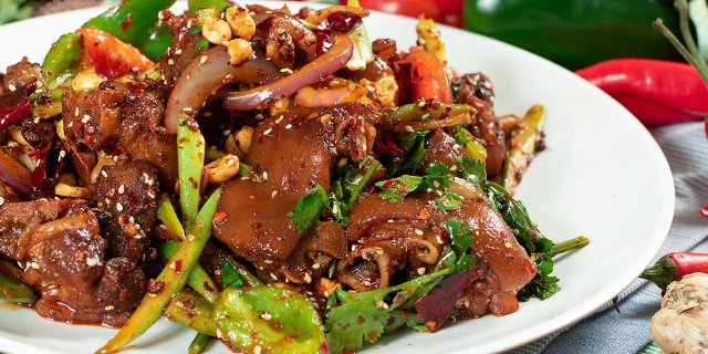 Spicy Pig Feet in Szechuan Style