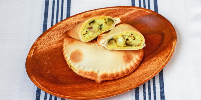Vegan Curry Empanada