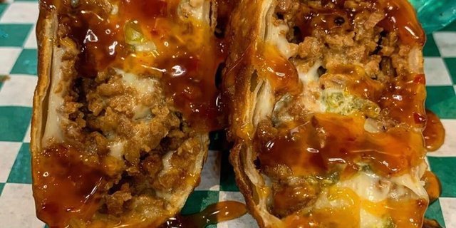 Philly Cheesesteak Egg Rolls