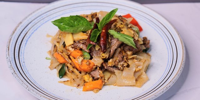 Drunken Noodles
