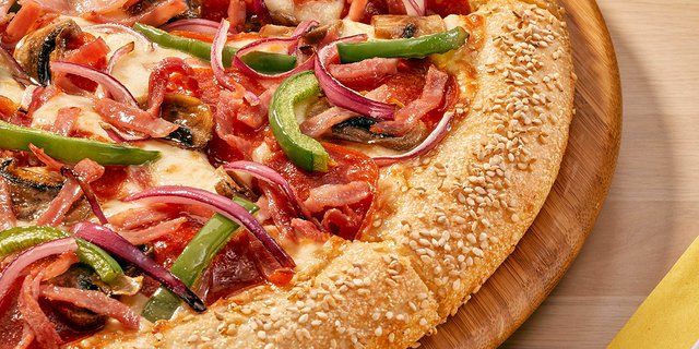 Howie's Special Pizza