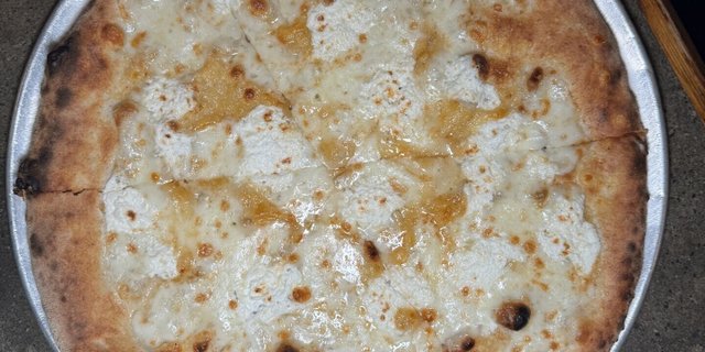 Bianca Pizza