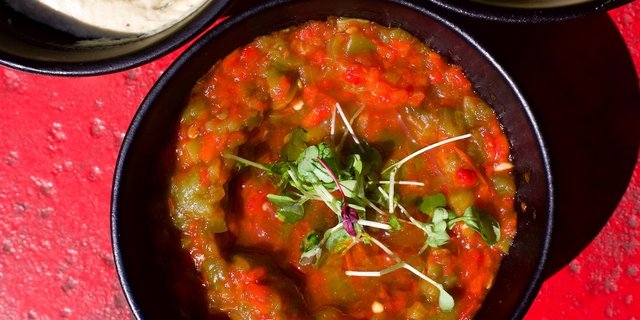 Felfla (Roasted Red Pepper Dip)