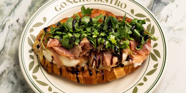 Fig Jam & Prosciutto Sandwich