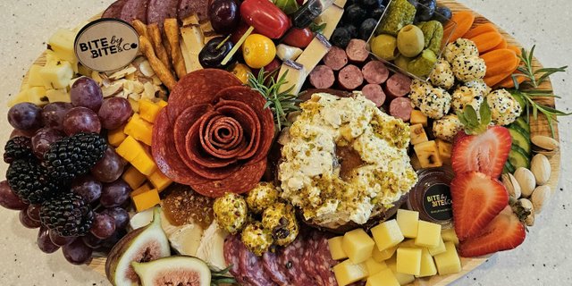 Medium Round Platter
