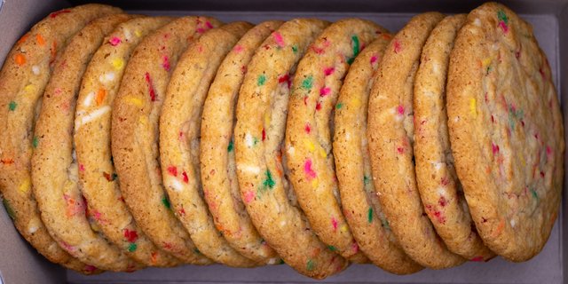 Dozen Funfetti Cookie Box