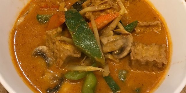 Red Curry Tray