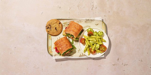 Deluxe Lunchbox