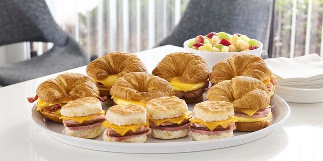 Signature Breakfast Sandwich Tray