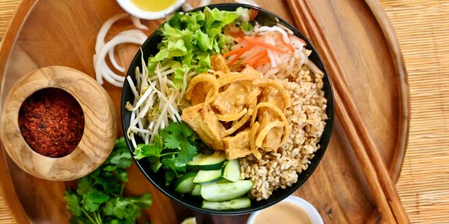 Curry Tofu Rice Bowl