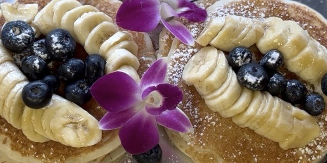 Banana Strawberry Pancake Tray