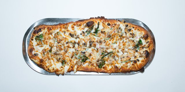 Smokin' Herb Pizza