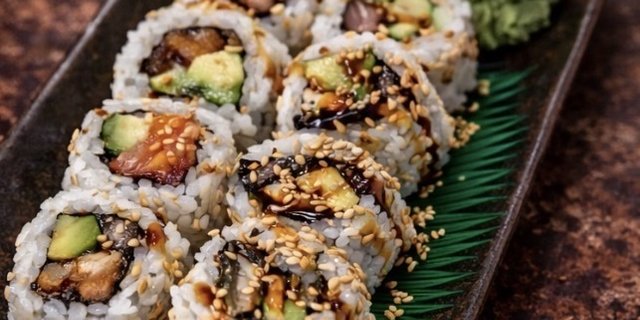 Teriyaki Salmon Roll