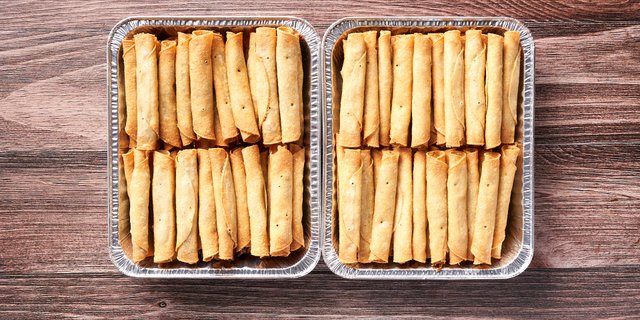 100 Shredded Chicken Taquitos