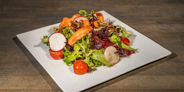 Dudley’s Mixed Greens Salad