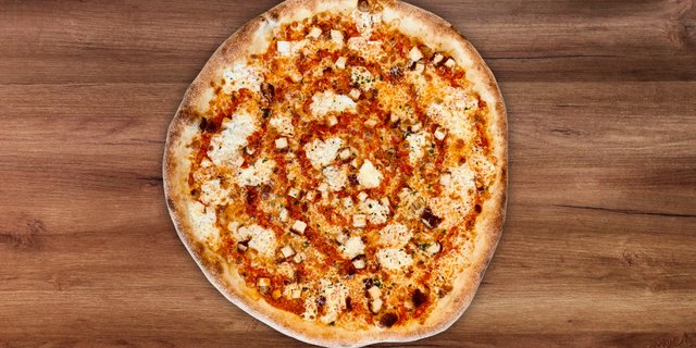 19" Buffalo Chicken Pizza
