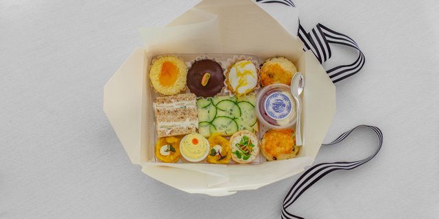Vegetarian Afternoon Tea Box