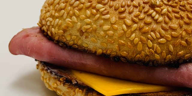 Meat & Double Cheese Bagel