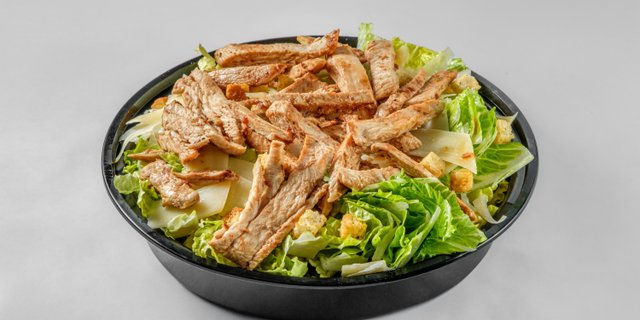 Caesar Salad w/ Chicken Tray