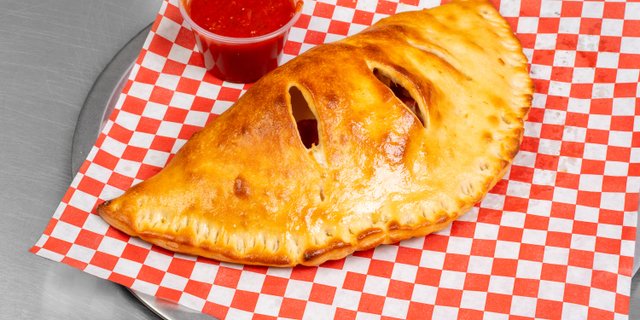 Pepperoni Calzone
